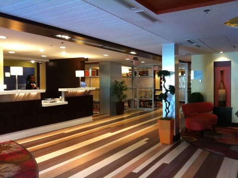 Holiday Inn Express Cruise Airport, An Ihg Hotel Fort Lauderdale Exteriör bild