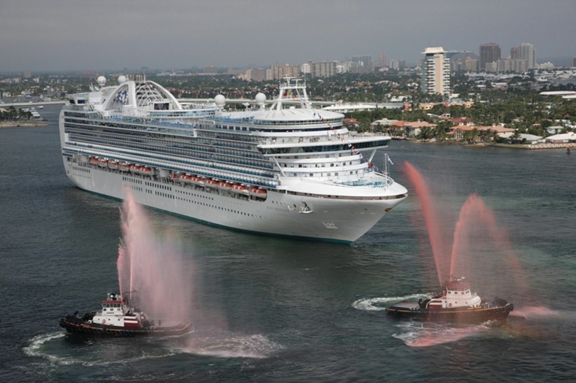 Holiday Inn Express Cruise Airport, An Ihg Hotel Fort Lauderdale Exteriör bild