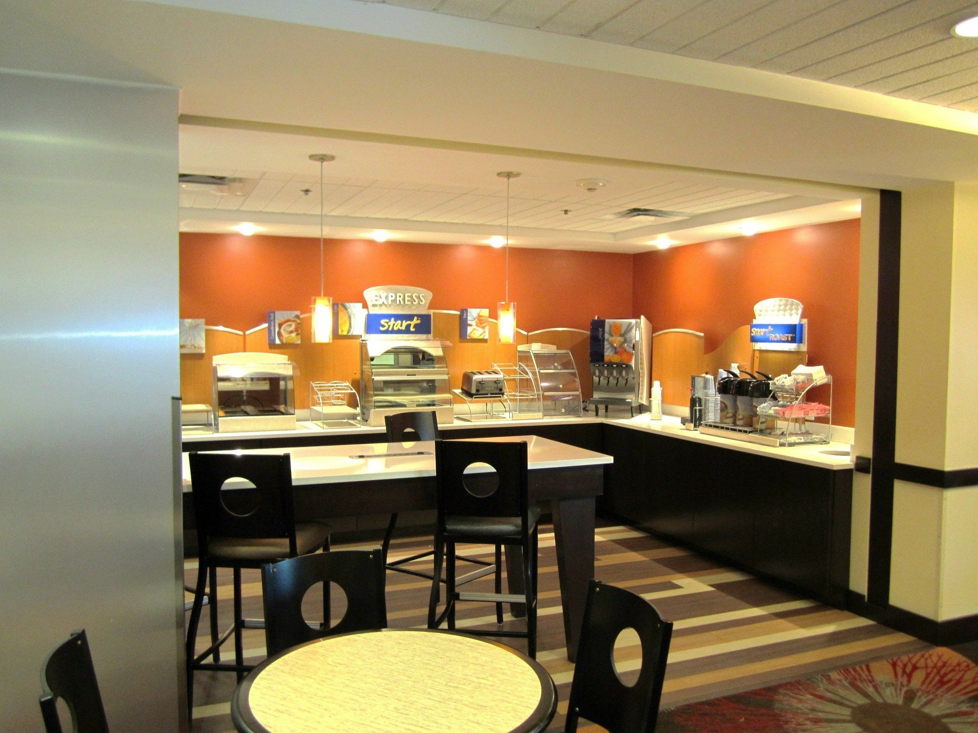 Holiday Inn Express Cruise Airport, An Ihg Hotel Fort Lauderdale Exteriör bild