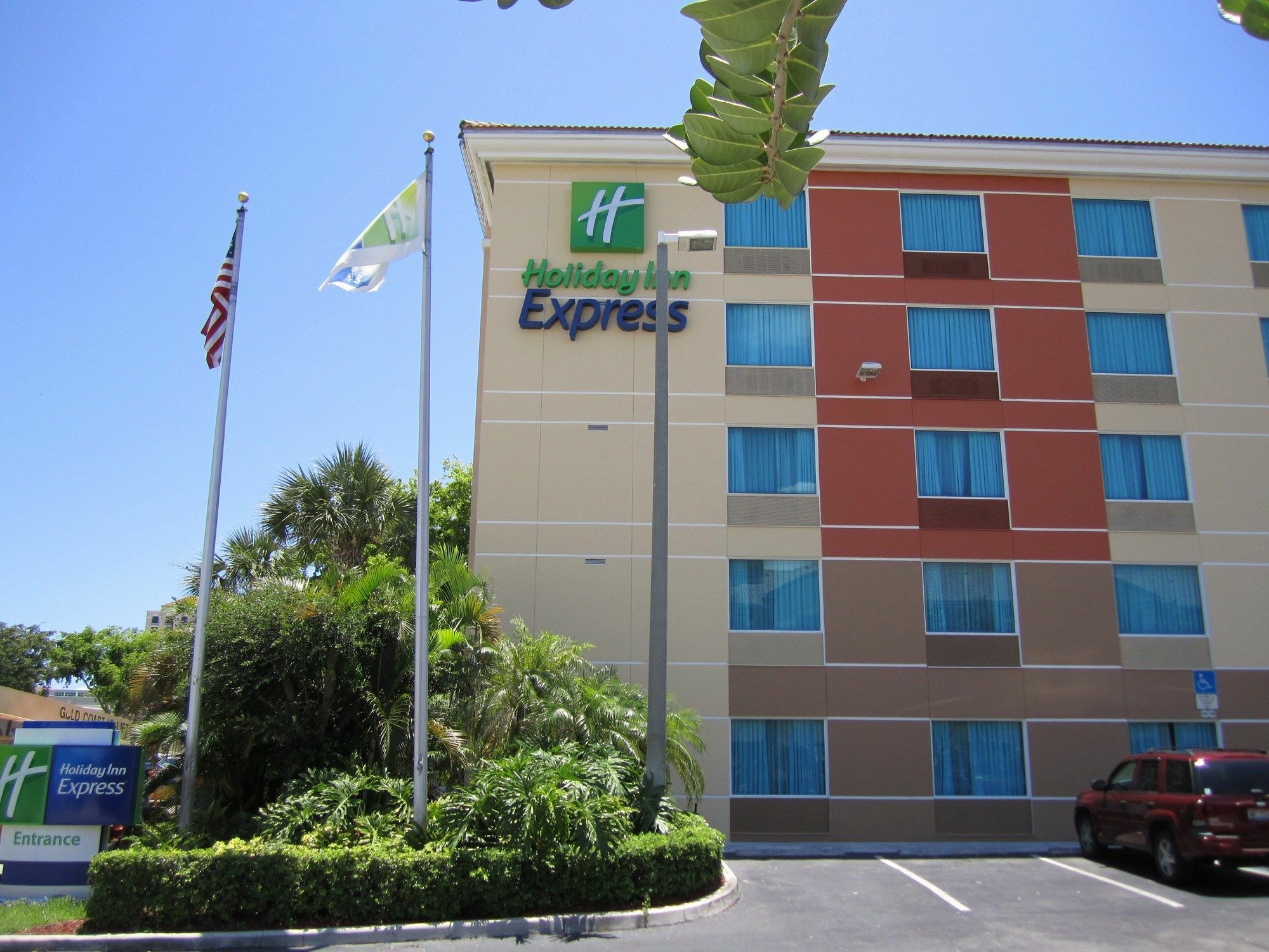 Holiday Inn Express Cruise Airport, An Ihg Hotel Fort Lauderdale Exteriör bild